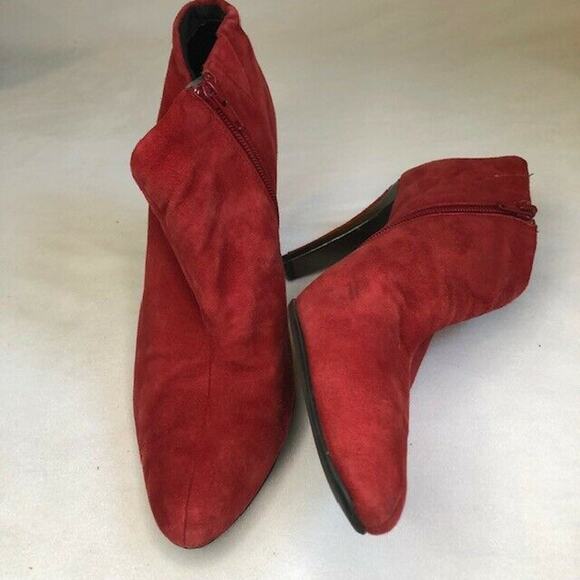 Moda faux suede red stiletto heel bootie size 10 (3.5") - Picture 1 of 6